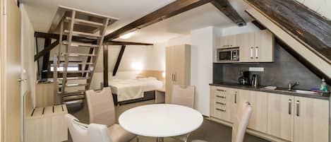 Premium Apartment, 1 Bedroom, Kitchen | Private kitchenette