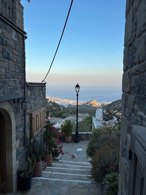 Mặt tiền nơi lưu trú