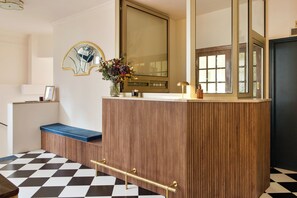 Reception - Hôtel de la Comète (Paris)