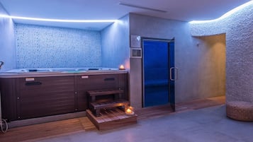 Couples treatment rooms, steam room, body treatments, aromatherapy