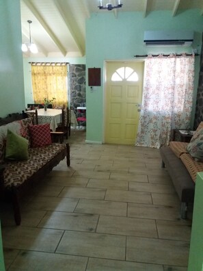 Lobby sitting area - Celestial Vacation Home (Gros Islet)