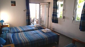 Căn hộ, 1 phòng ngủ, hiên, quang cảnh biển | Bàn ủi/dụng cụ ủi quần áo, truy cập Internet không dây miễn phí