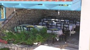 Outdoor dining - Nicolas Apartments (Ierapetra)