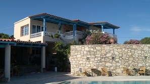 Front of property - Nicolas Apartments (Ierapetra)
