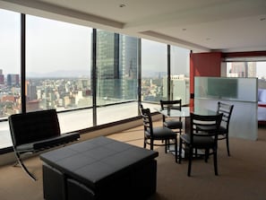 Suite (Master) | Living area - Suites Capri Reforma Angel (Mexico City)