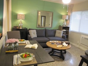 House, 1 Bedroom (FLL-992) | Living area