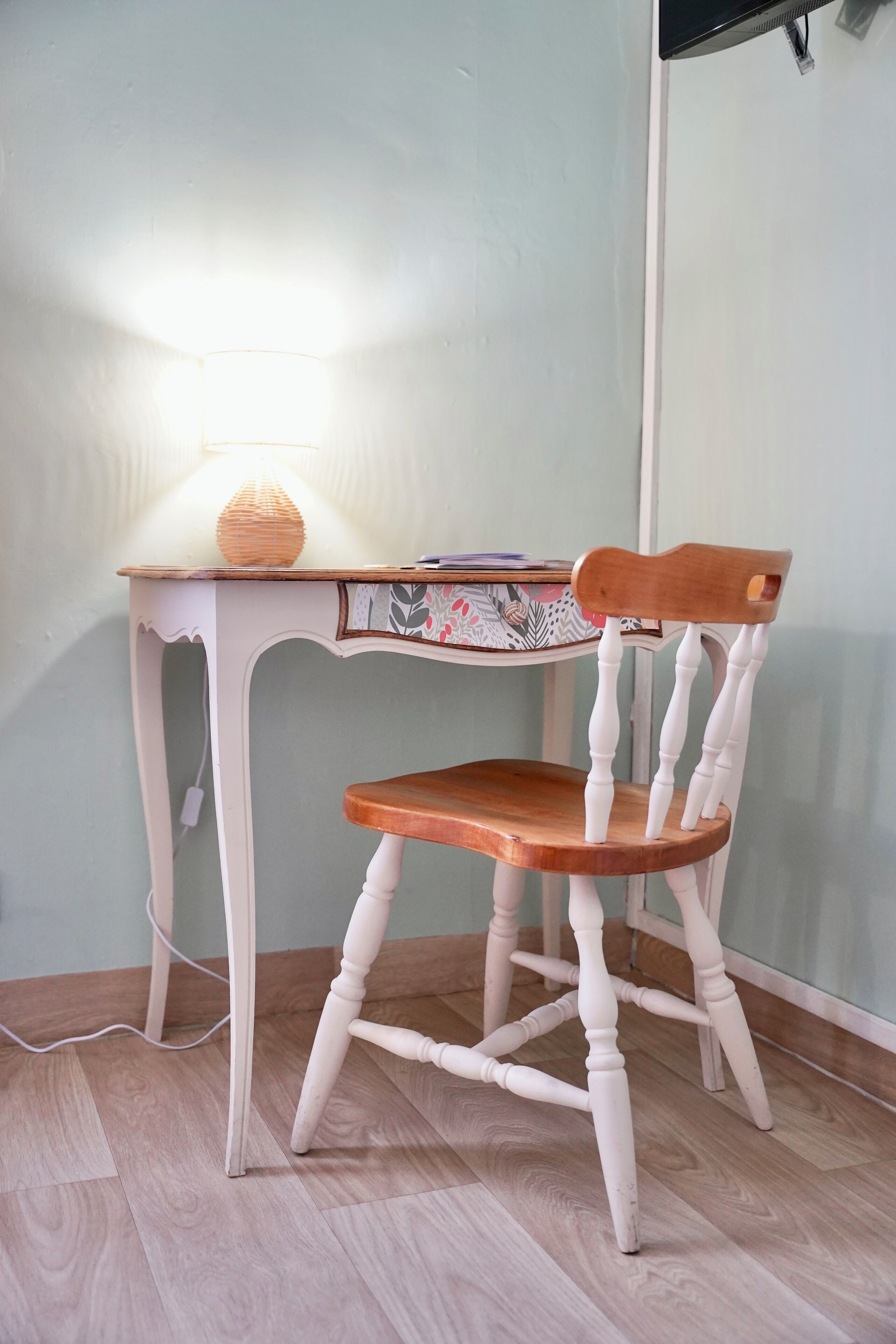 double room | free wifi, bed sheets