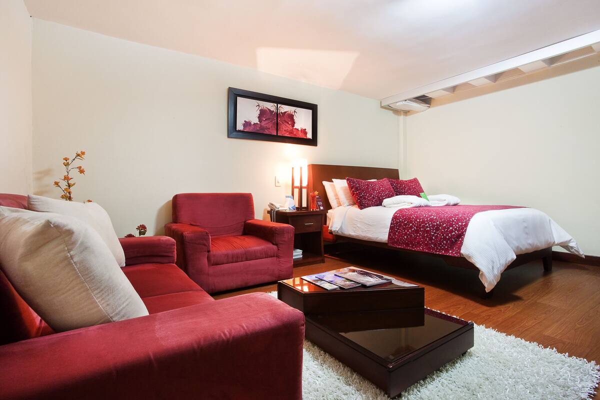 Junior Suite | Minibar (free items), in-room safe, soundproofing, WiFi (free)