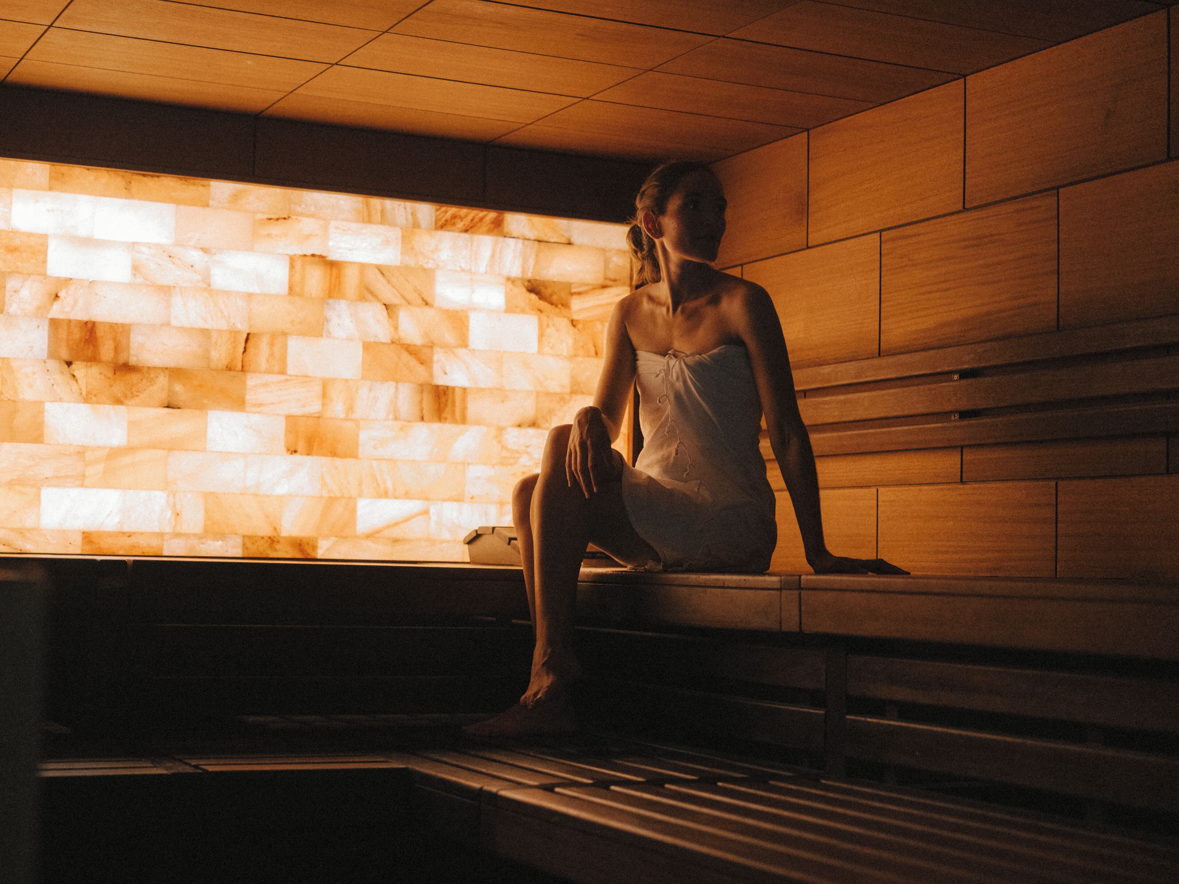 couples treatment room(s), sauna, hot tub, steam room