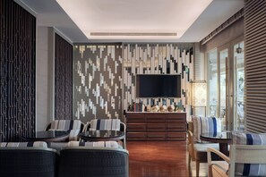 2 bars/lounges, lobby lounge - Phuket Marriott Resort and Spa, Nai Yang Beach (Sa Khu)