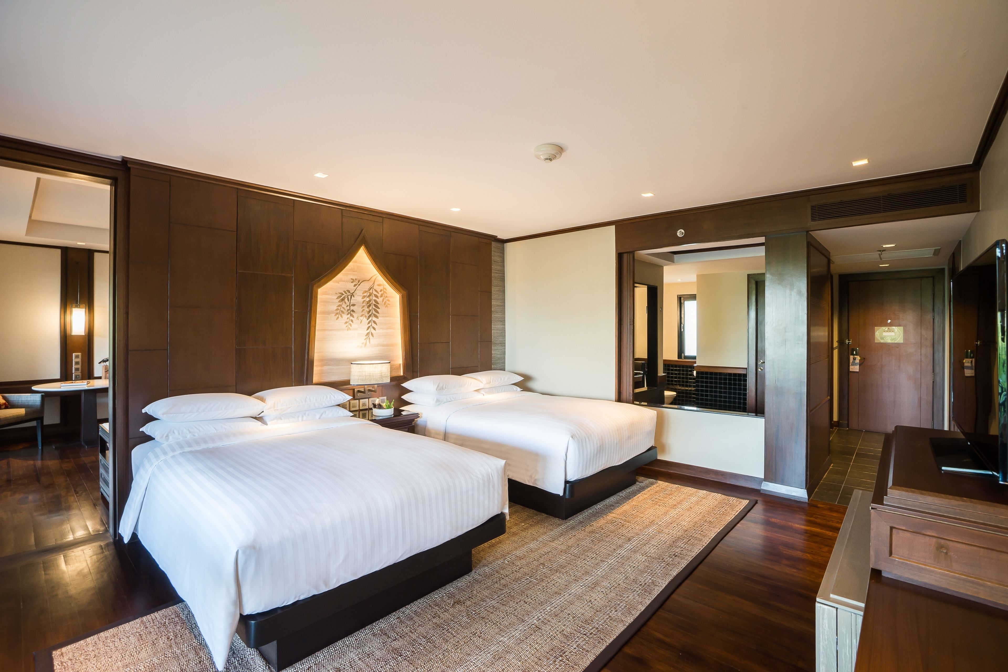 suite, 2 bedrooms, non smoking | 1 bedroom, minibar, in-room safe, desk