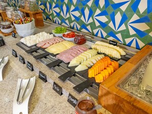 Daily buffet breakfast for a fee