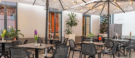 Bar (en la propiedad)