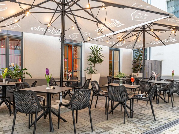 Bar (in der Unterkunft)