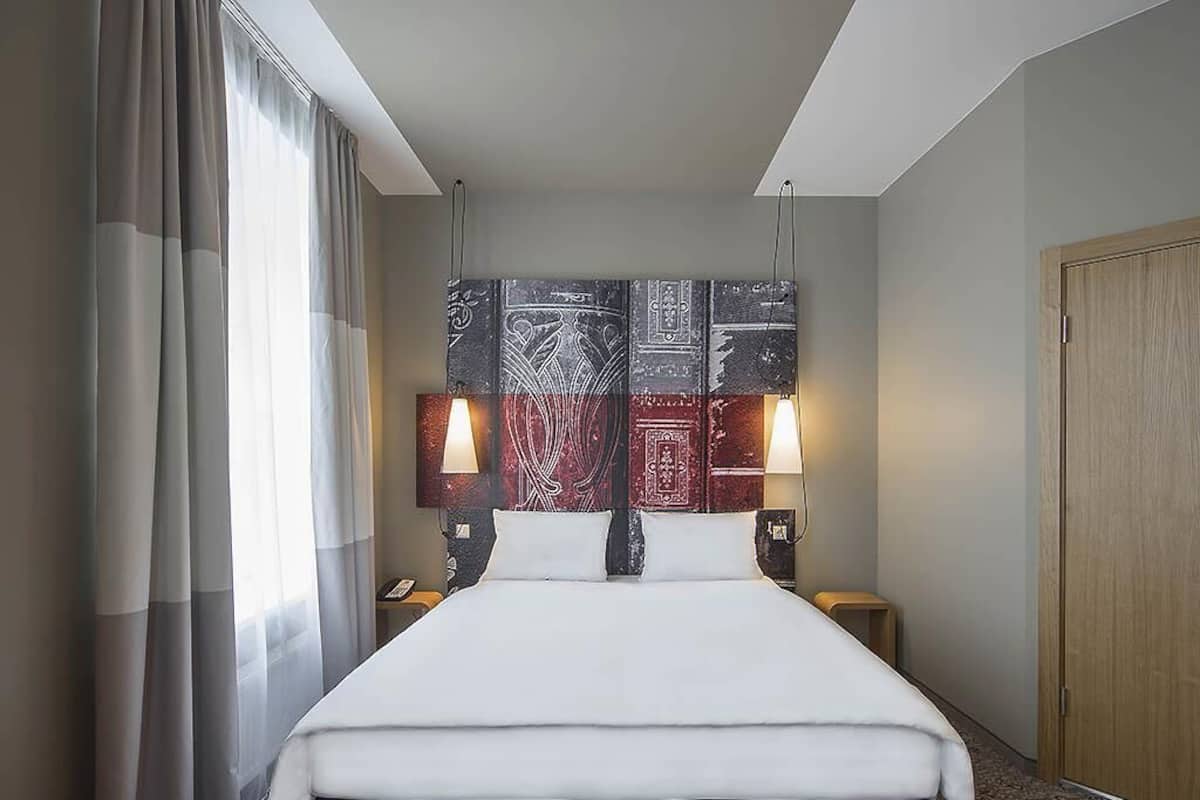 Standard Room, 1 Twin Bed | Desk, soundproofing, iron/ironing board, free WiFi