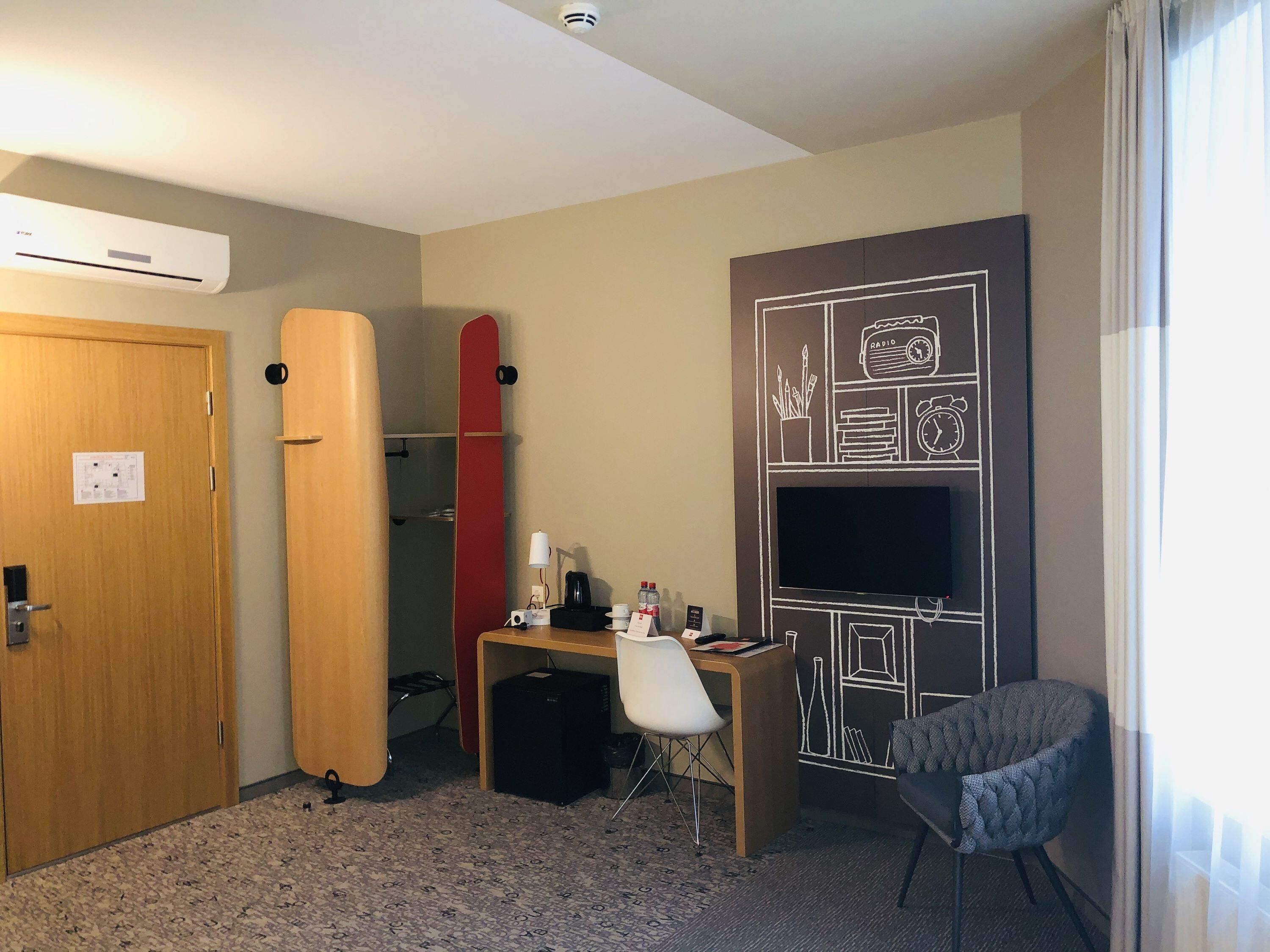 premium room, 1 double bed | desk, soundproofing, iron/ironing board, free wifi