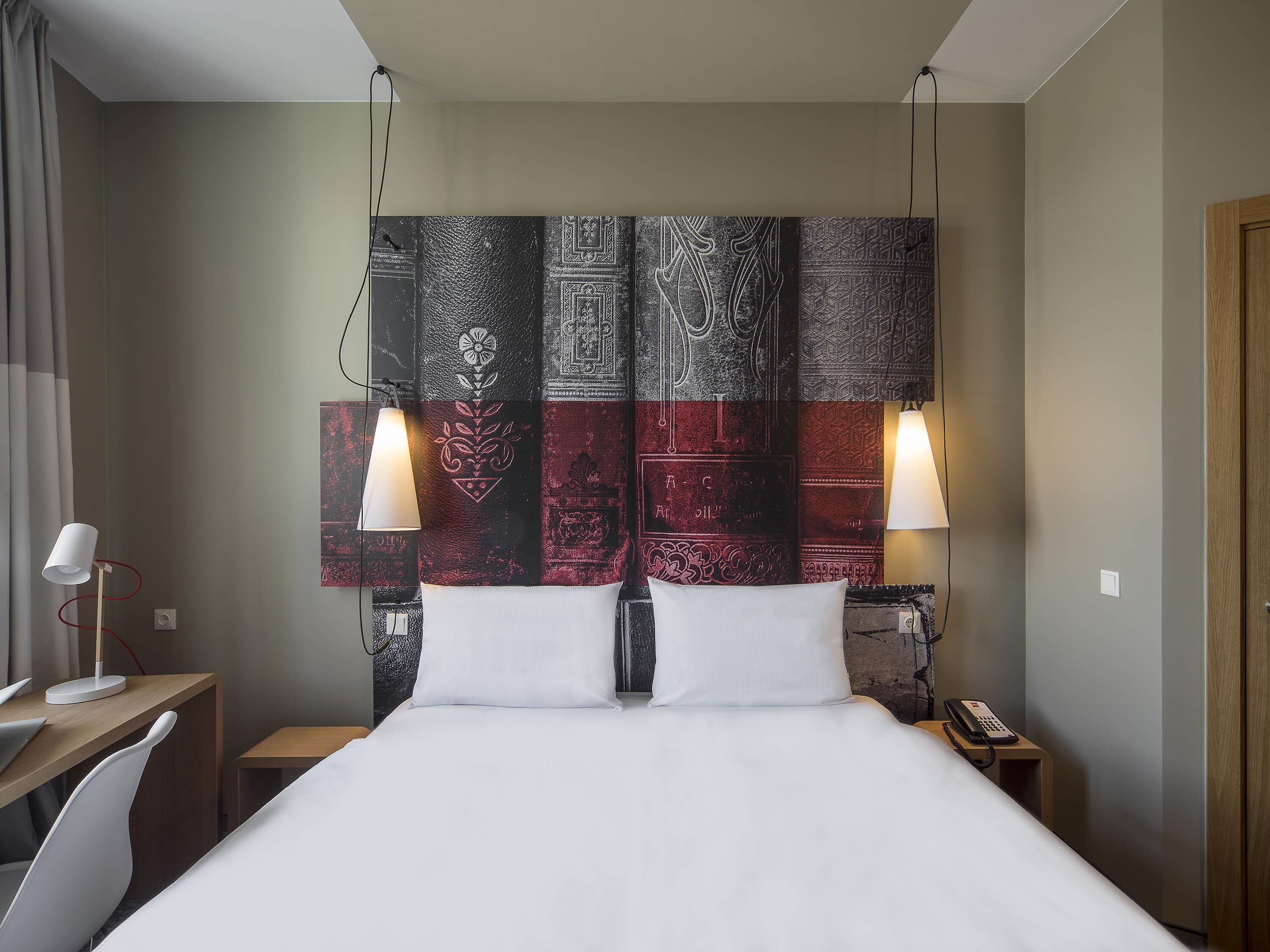 Chambre Standard, 1 lit double | Bureau, chambres insonorisées, fer et planche à repasser, Wi-Fi gratuit