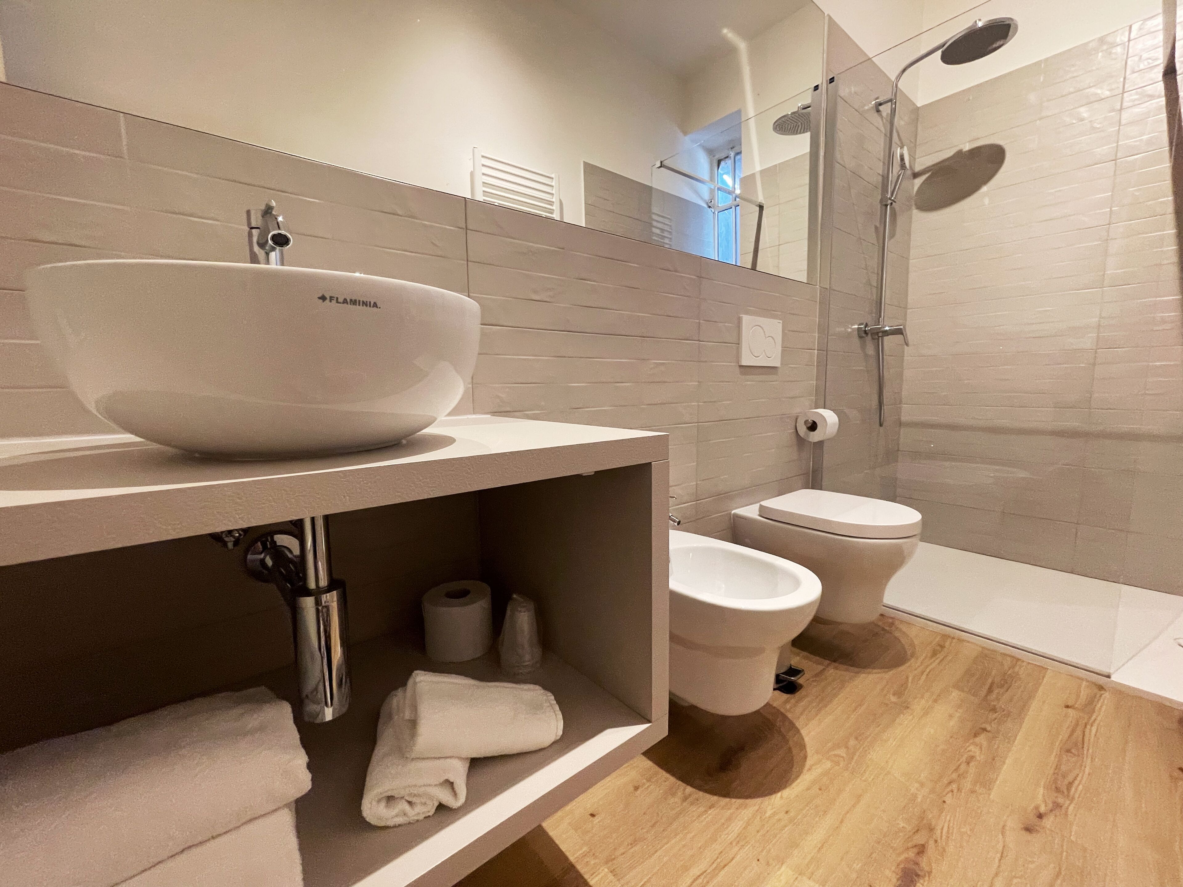 Suite, 1 Schlafzimmer | Badezimmer | Kostenlose Toilettenartikel, Haartrockner, Bidet, Handtücher