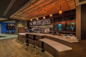 Bar (en la propiedad)