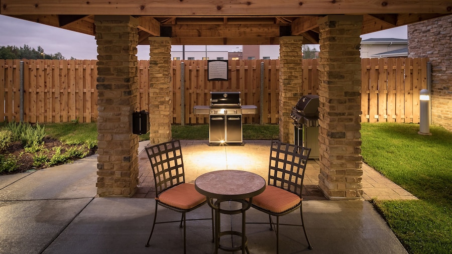Staybridge Suites Omaha West by IHG
