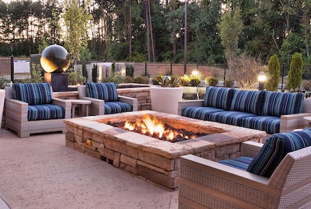 Terrace/patio. Hampton Inn & Suites by Hilton Augusta-Washington Rd