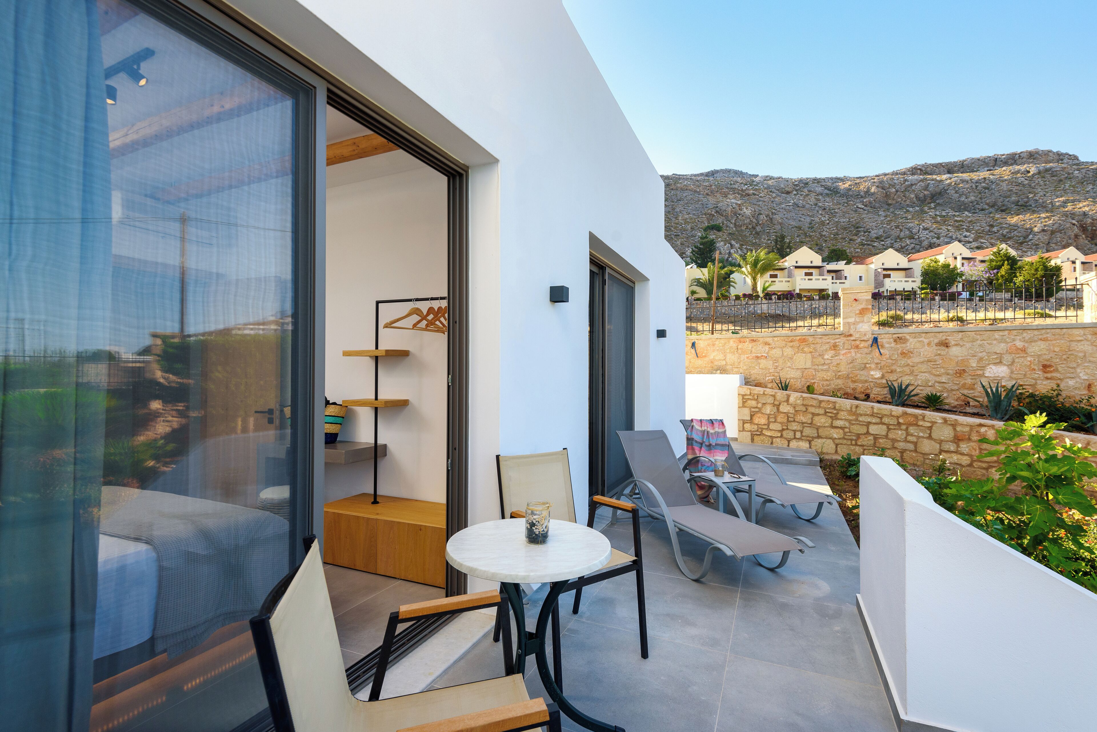 Deluxe Apartment, 2 Bedrooms, Kitchen, Garden View | Balcony view