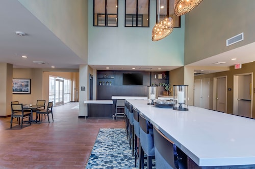 Hampton Inn & Suites Los Angeles - Glendale