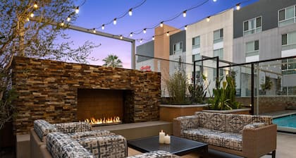 Hampton Inn & Suites Los Angeles - Glendale