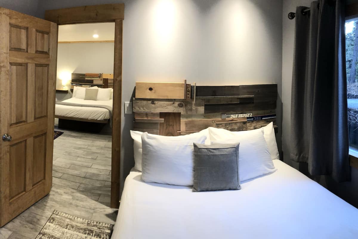 Standard Double Room, 1 Bedroom, Refrigerator & Microwave | Floor plan