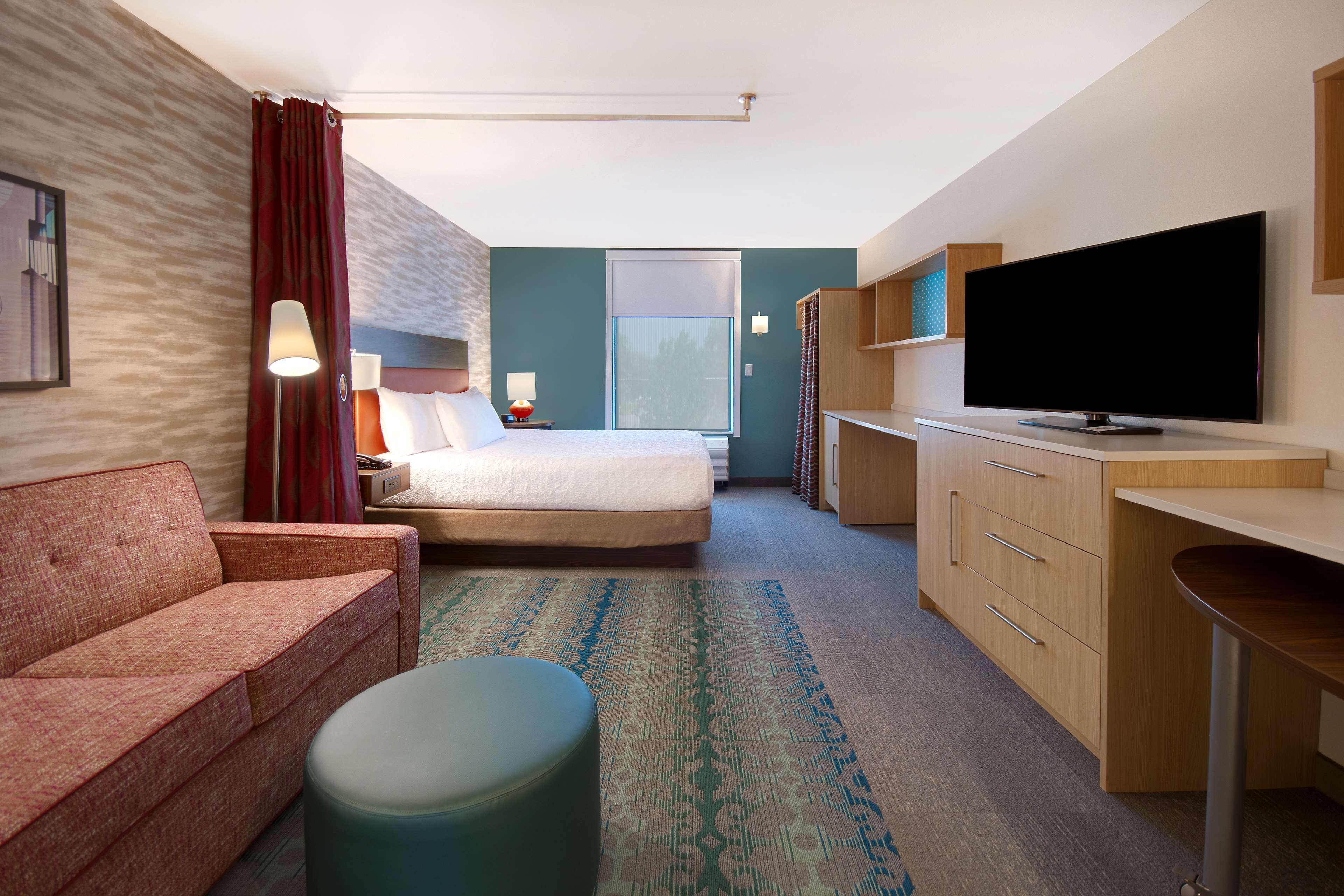 43-inch flat-screen tv with satellite channels, tv