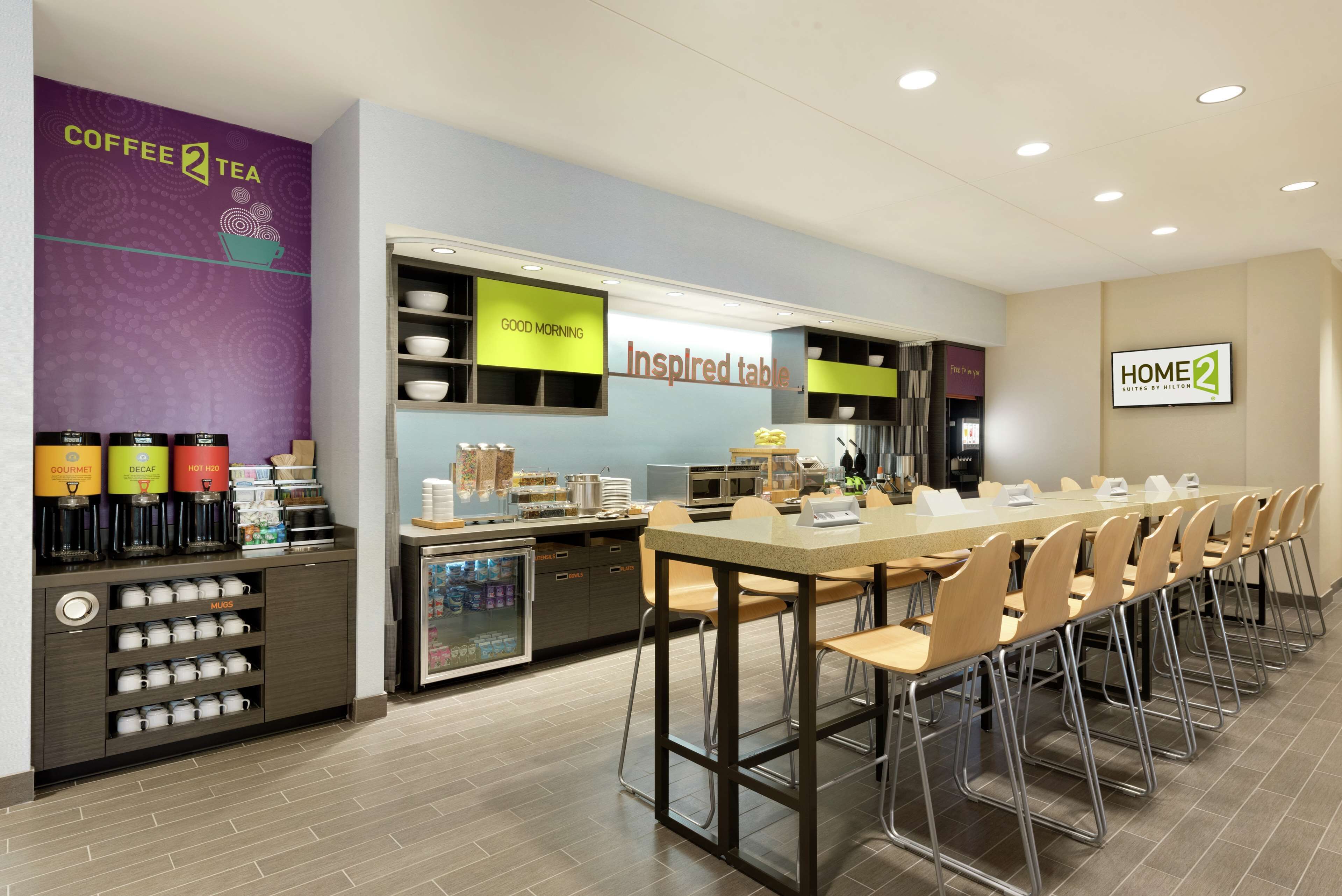 فطور أوروبي مجانًا يوميًا