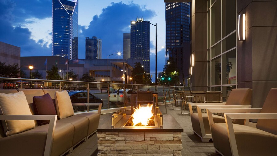 Embassy Suites by Hilton Charlotte Uptown