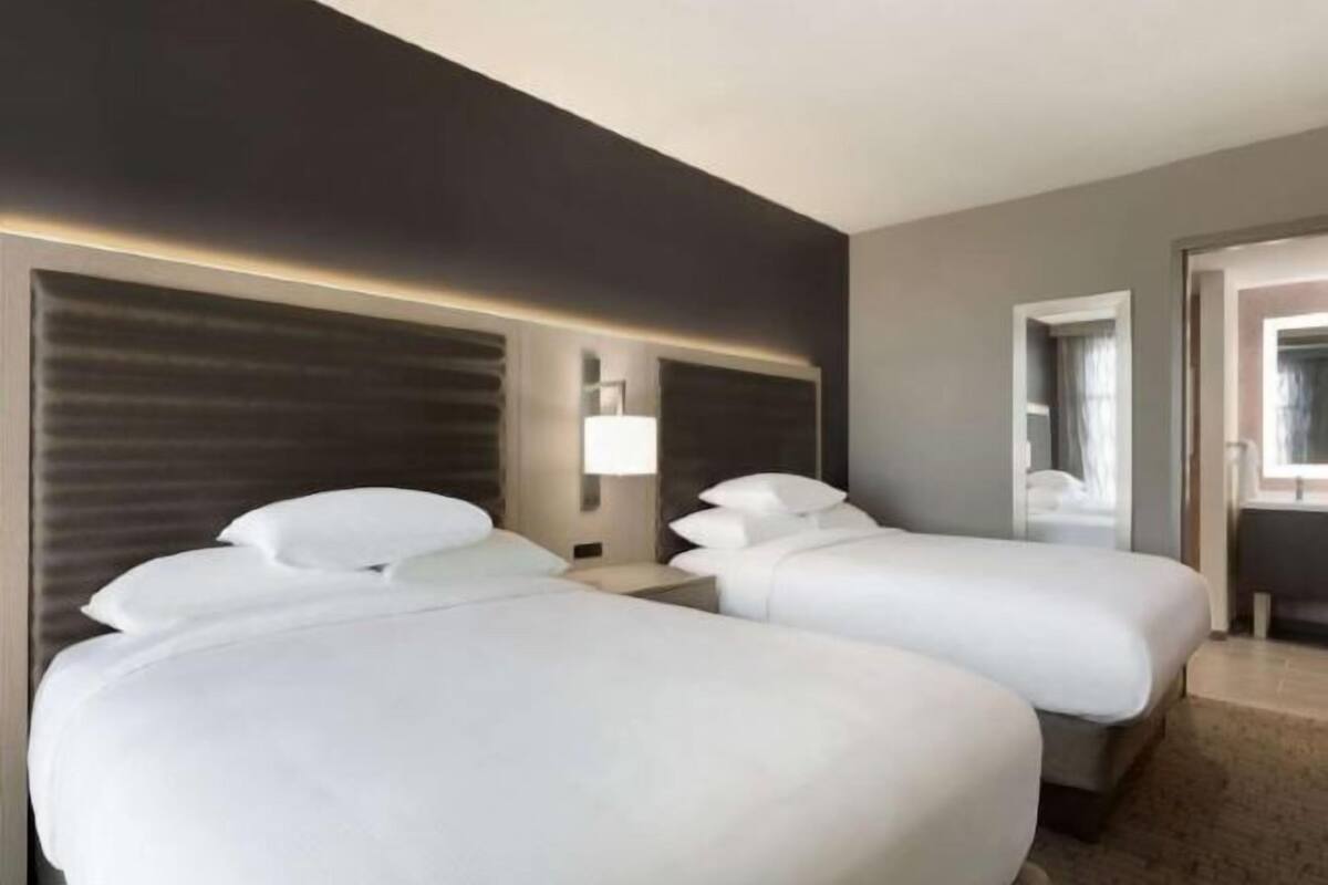 1 bedroom, in-room safe, desk, laptop workspace