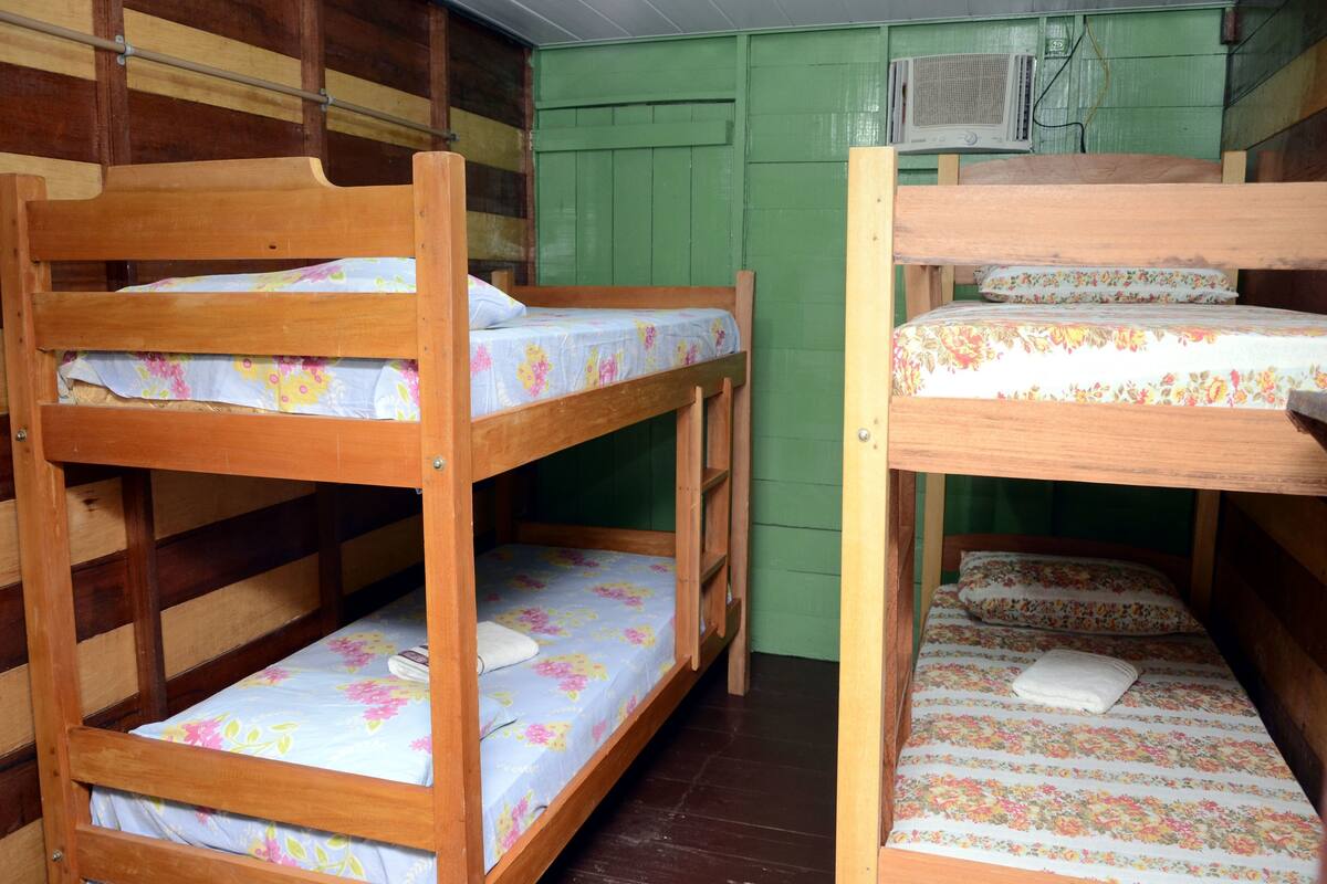 Traditional-Vierbettzimmer, 2 Schlafzimmer