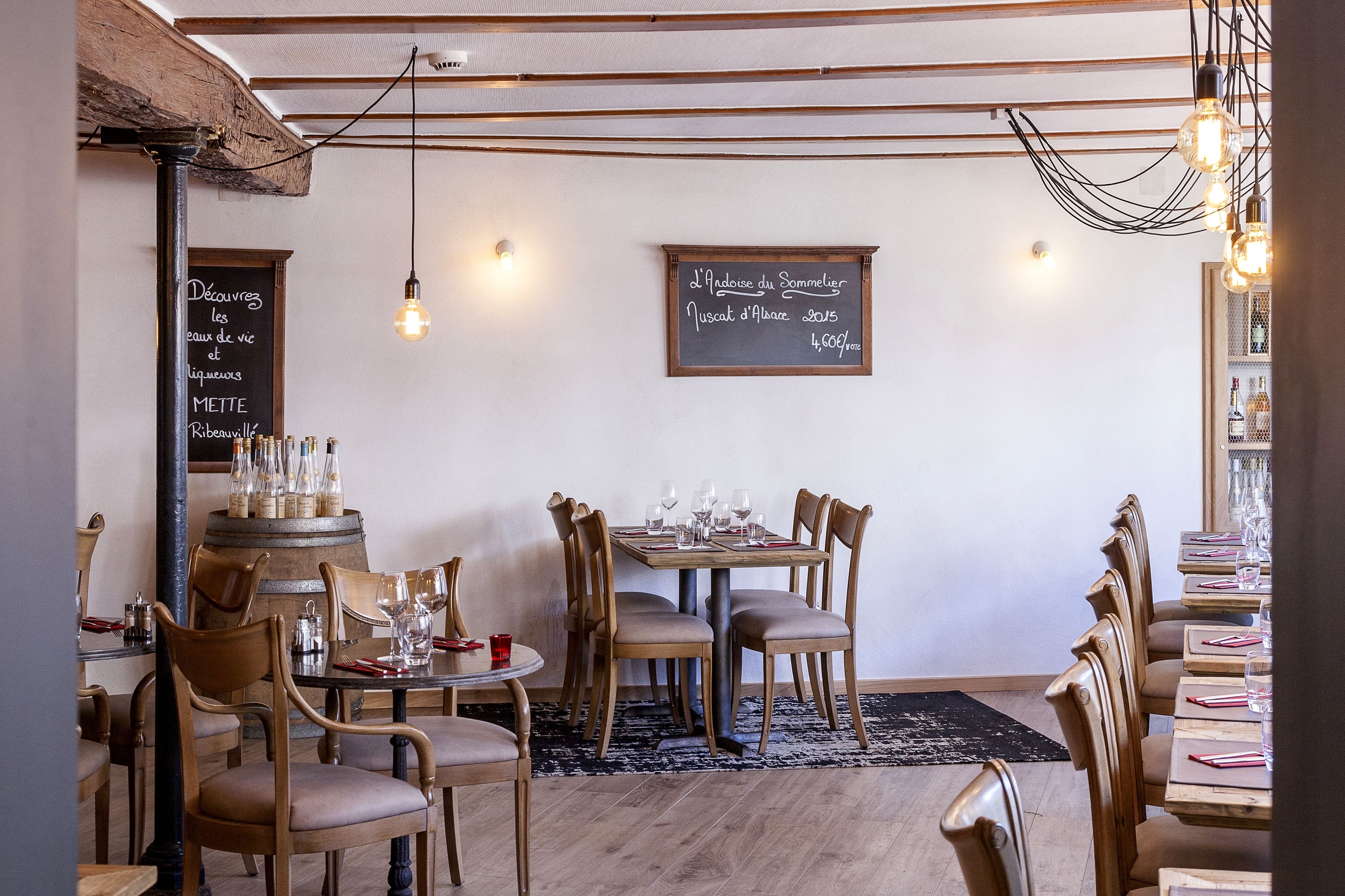 lunch and dinner served, french cuisine