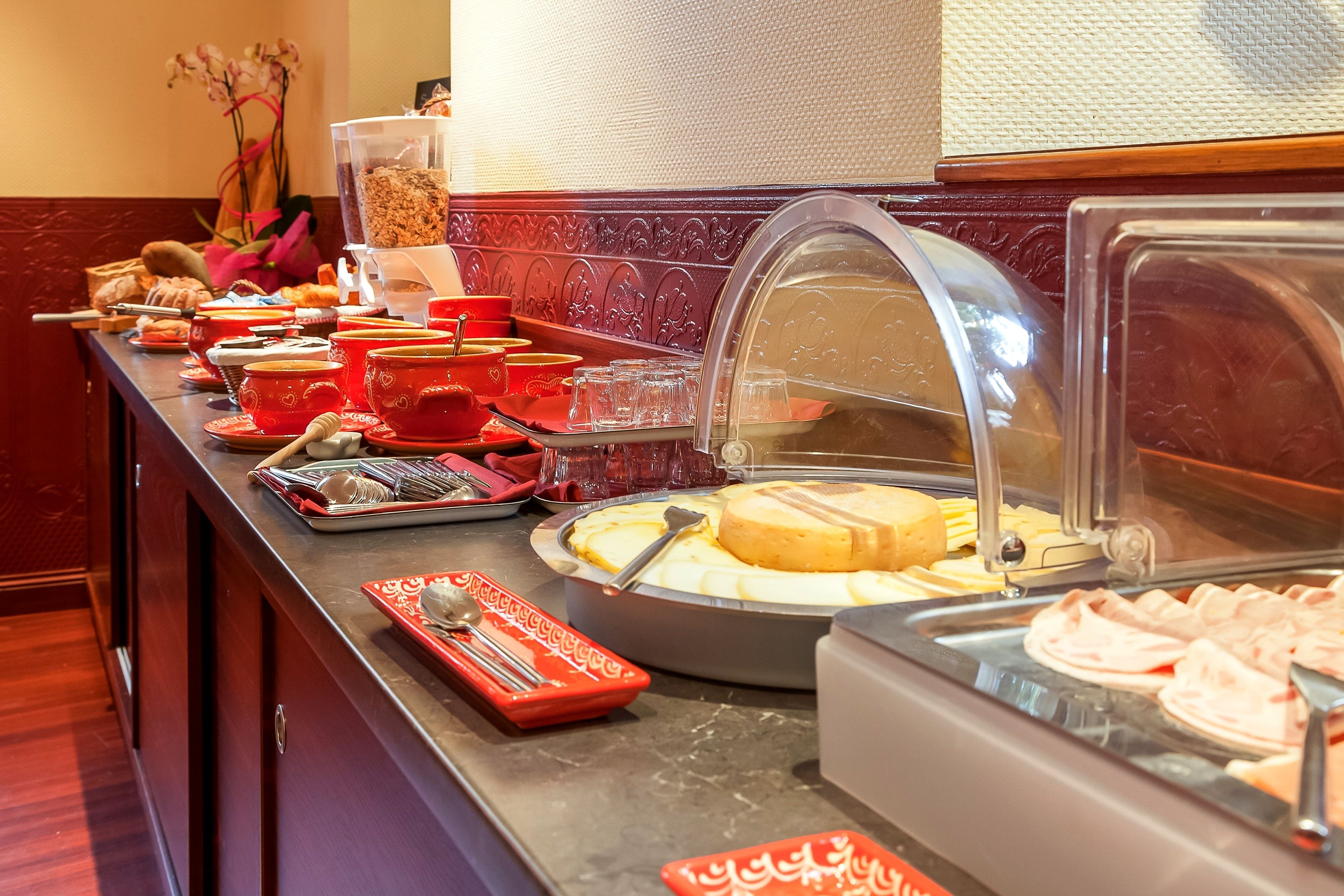 daily buffet breakfast (eur 15 per person)