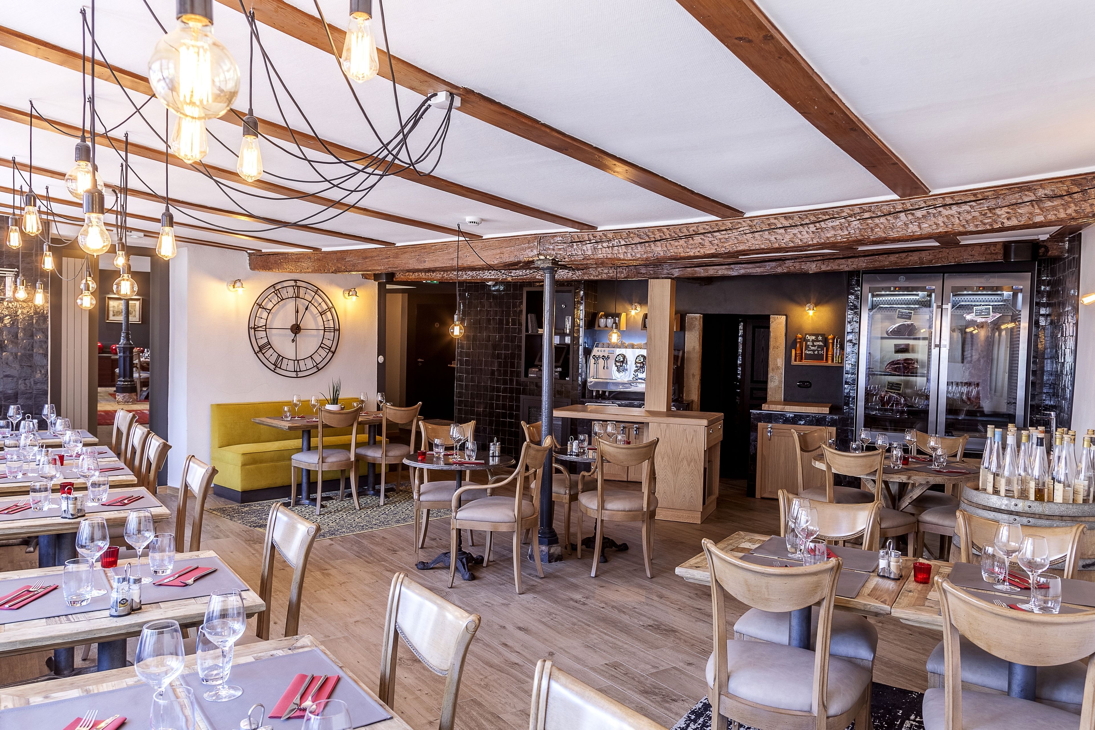 lunch and dinner served, french cuisine