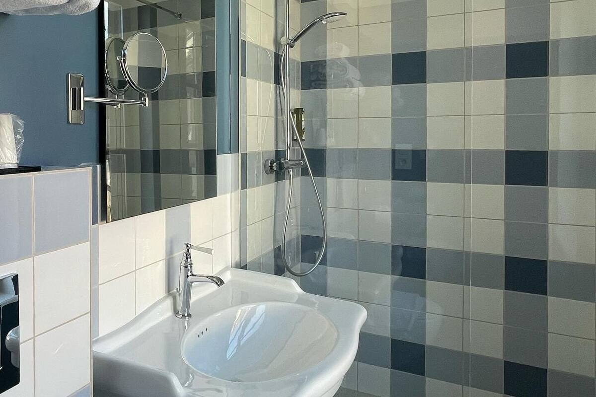 free toiletries, hair dryer, towels