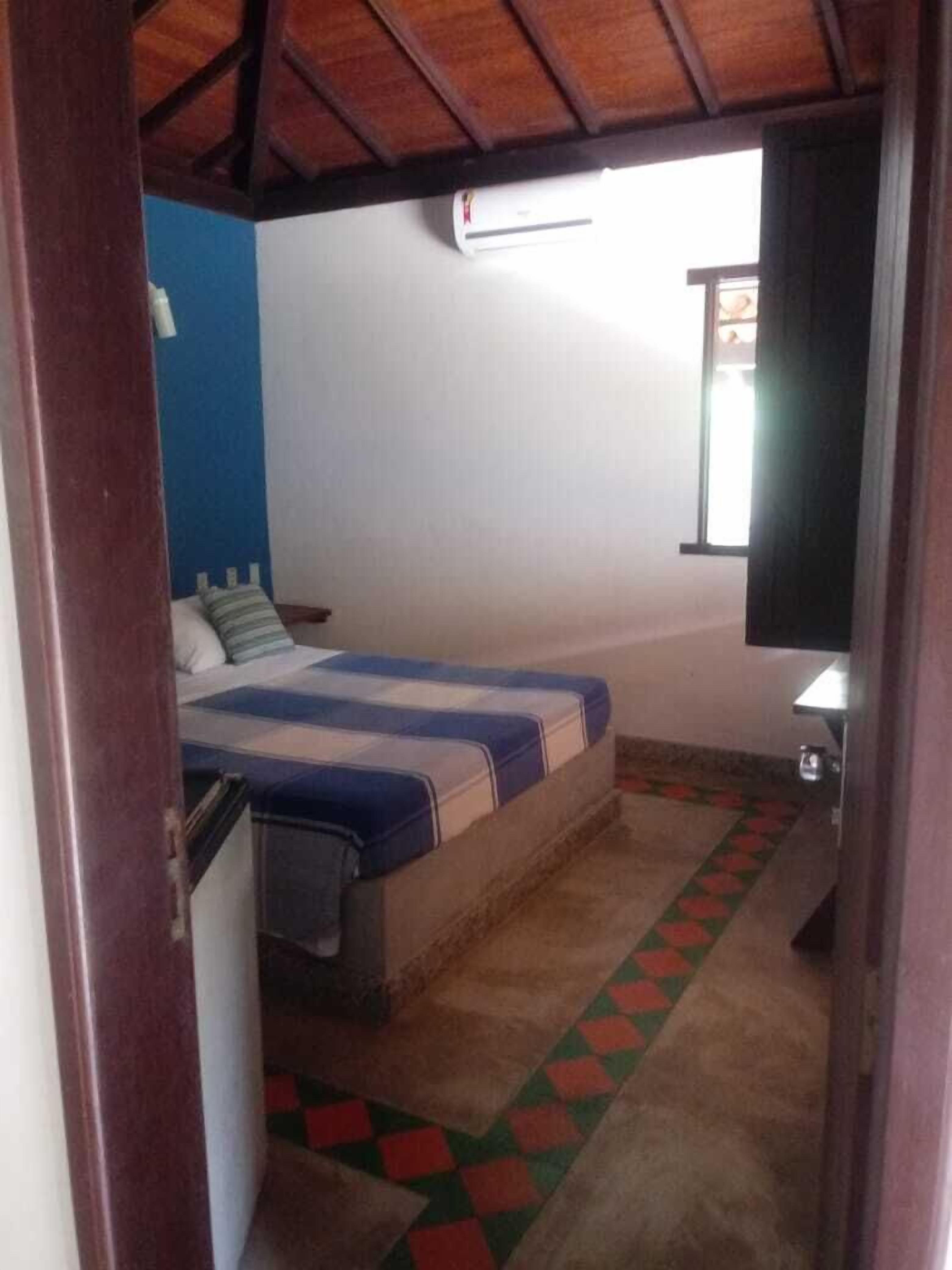 standard triple room | 1 bedroom, minibar, bed sheets