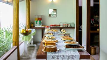 Desayuno buffet incluido todos los días