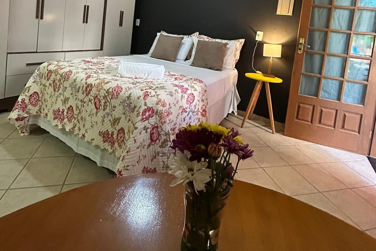 Family Apartment, Garden View | Iron/ironing board (on request), WiFi (free), bed sheets