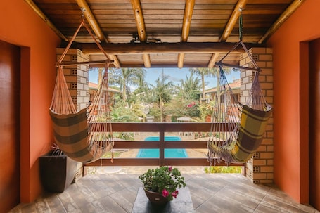 Una piscina al aire libre. Pousada ChaDay