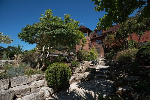 Hamble Retreat House and Luxury Studios