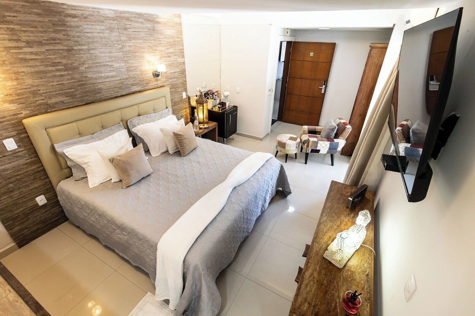 luxury room | minibar, in-room safe, desk, blackout curtains