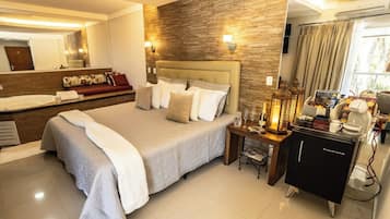 Luxury Room | Minibar, in-room safe, desk, blackout curtains