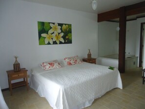 迷你吧、獨特設計、書桌、遮光窗簾/窗簾