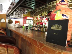 Bar (on property) - Hotel La Hacienda (Rodrigo Luque)
