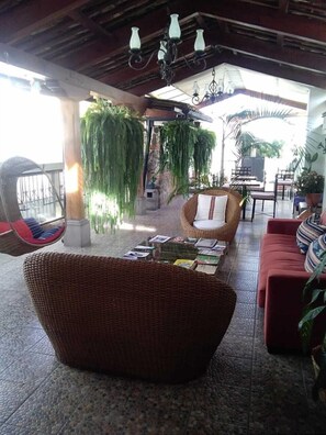 Exterior - Hotel Casa del Arco (Antigua Guatemala)