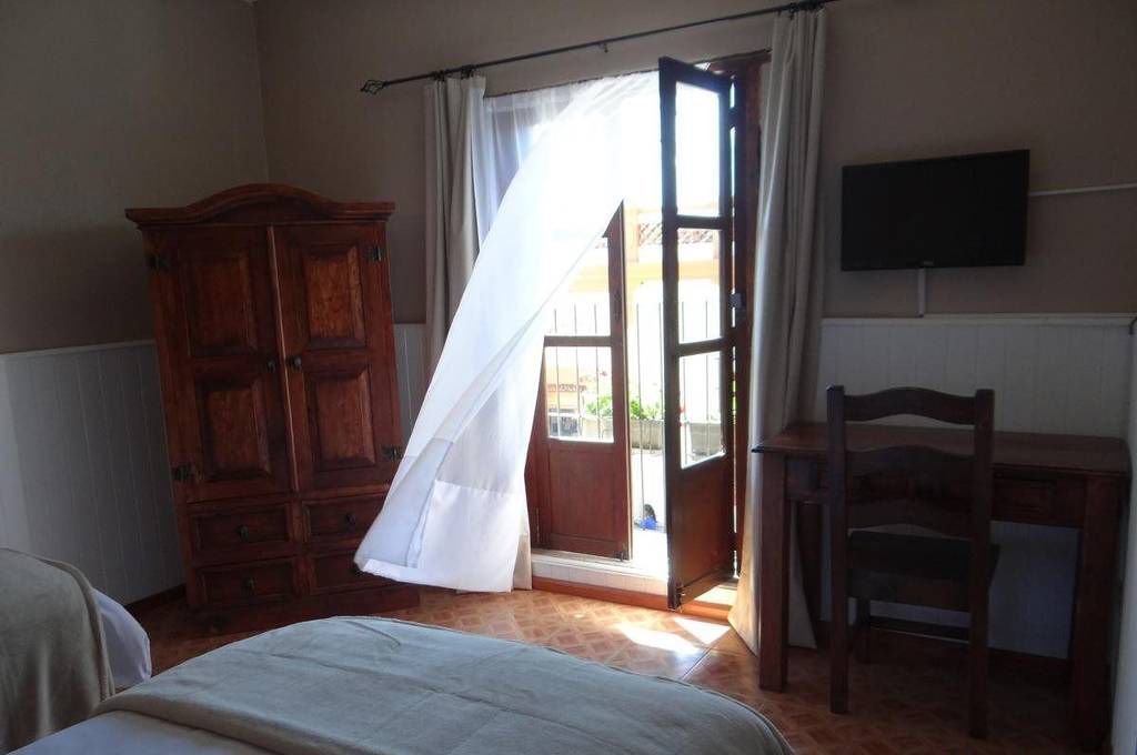 Habitación con 1 cama doble o 2 individuales | Sábanas de algodón egipcio, edredones de plumas, caja fuerte