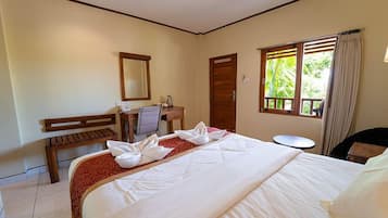 In-room safe, individually furnished, desk, free WiFi